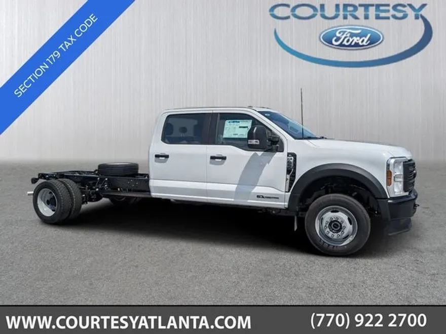 2025 Ford F-550 photo 1