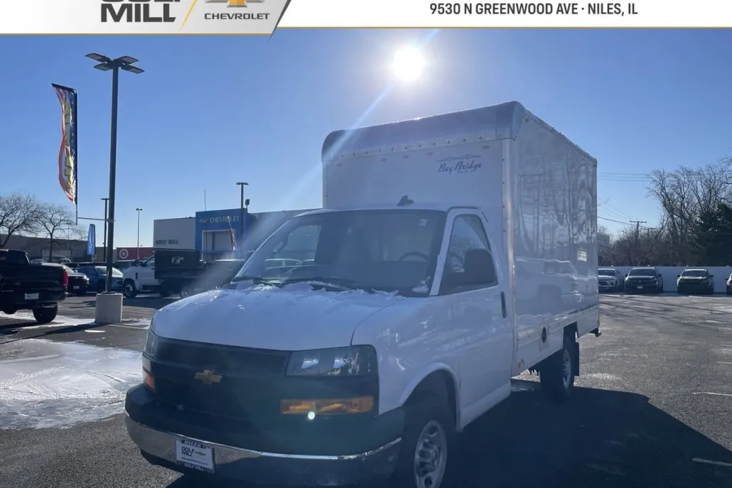 2024 Chevrolet Express 3500 Cutaway Van photo 1