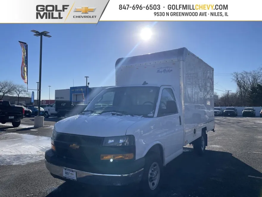 2024 Chevrolet Express 3500 Cutaway Van photo 1