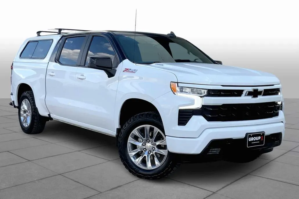 2023 Chevrolet Silverado 1500 RST photo 1