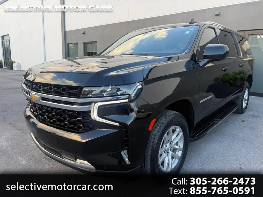 2022 Chevrolet Suburban LS photo 1