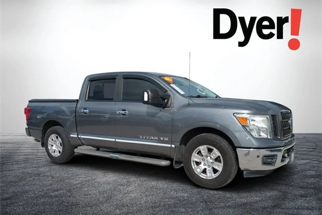 2019 Nissan Titan SV photo 1