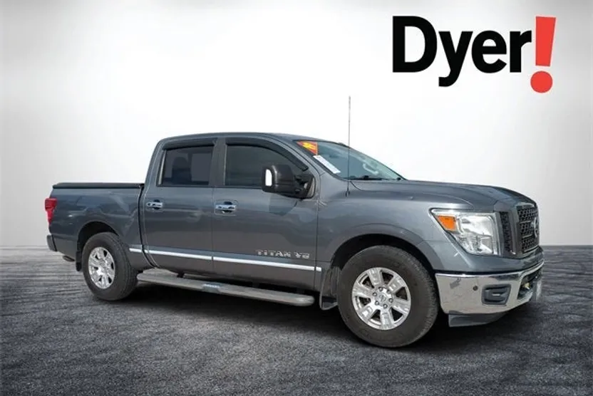 2019 Nissan Titan SV photo 1