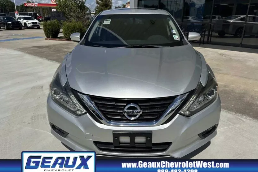2017 Nissan Altima 2.5 SL photo 1