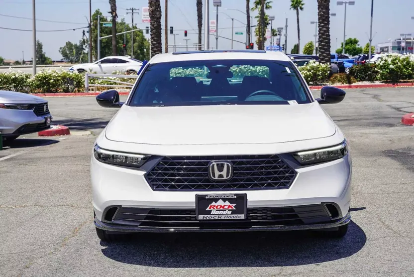 2025 Honda Accord Hybrid Sport-L photo 1