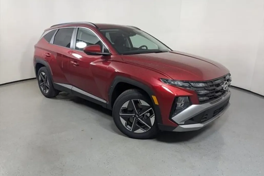 2025 Hyundai Tucson SEL photo 1
