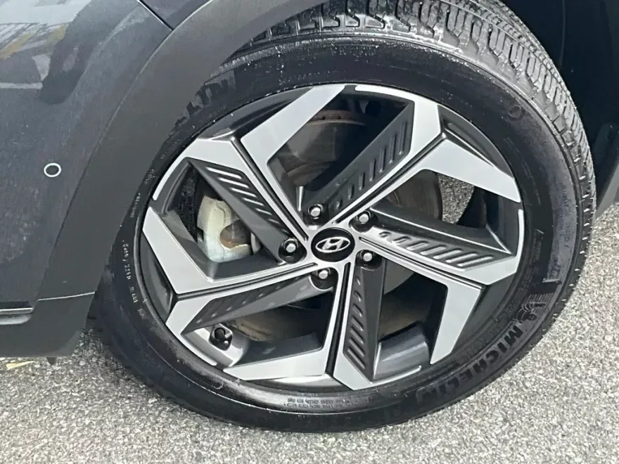 2023 Hyundai Tucson Limited photo 1