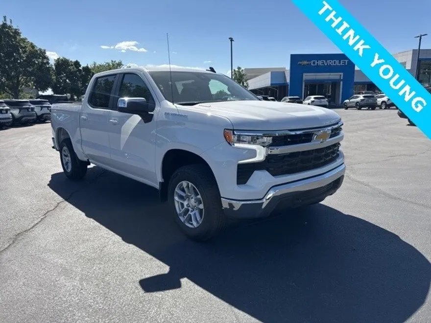 2026 Chevrolet Silverado 1500 LT photo 1