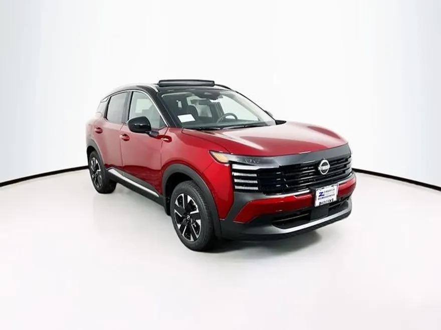 2025 Nissan Kicks SV photo 1