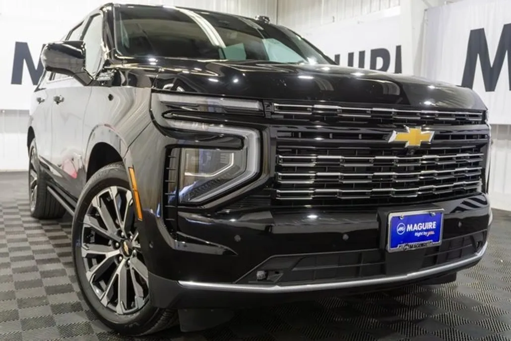 2025 Chevrolet Tahoe High Country photo 1
