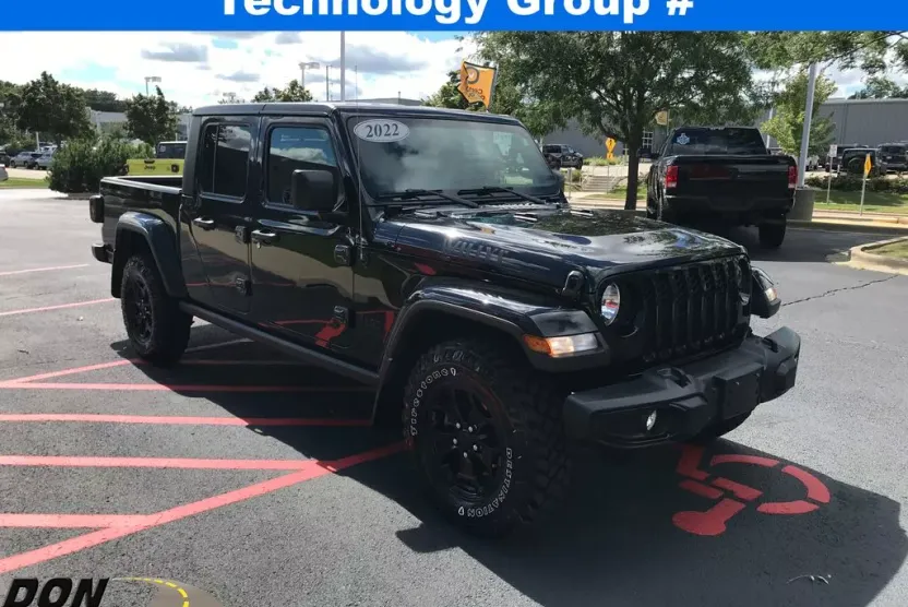 2022 Jeep Gladiator Sport photo 1