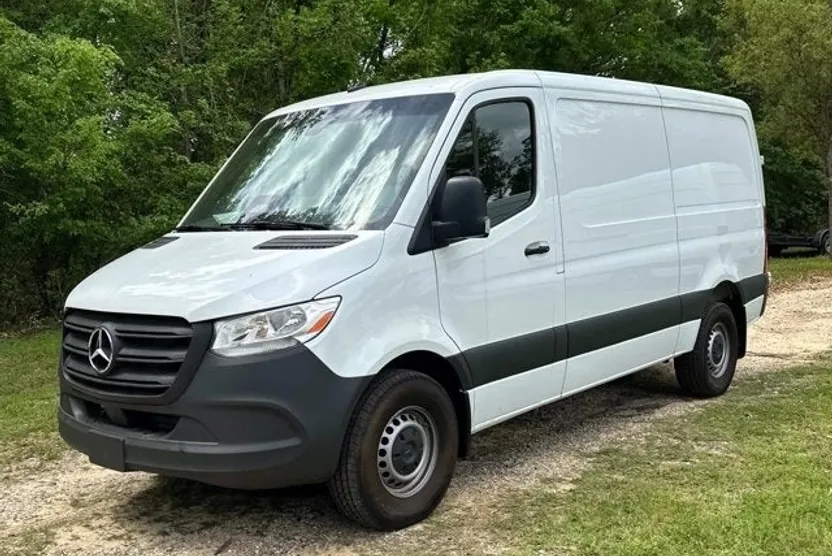 2025 Mercedes Benz Sprinter Cargo Van 2500 High Roof photo 1
