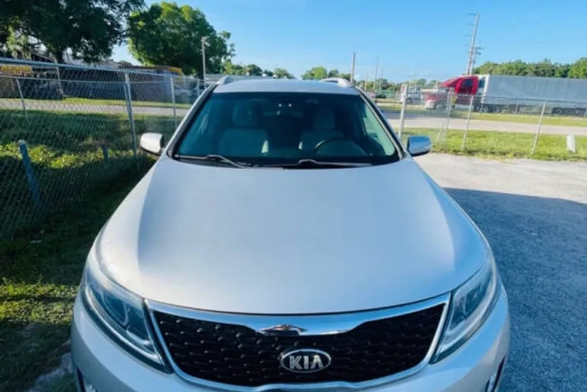 2015 Kia Sorento LX photo 1