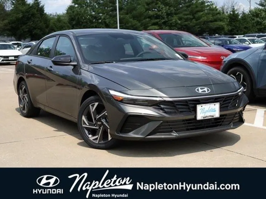 2025 Hyundai Elantra Hybrid SEL Sport photo 1