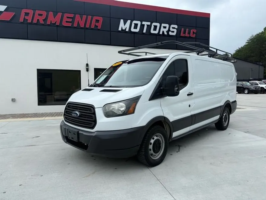 2022 Ford Transit photo 1