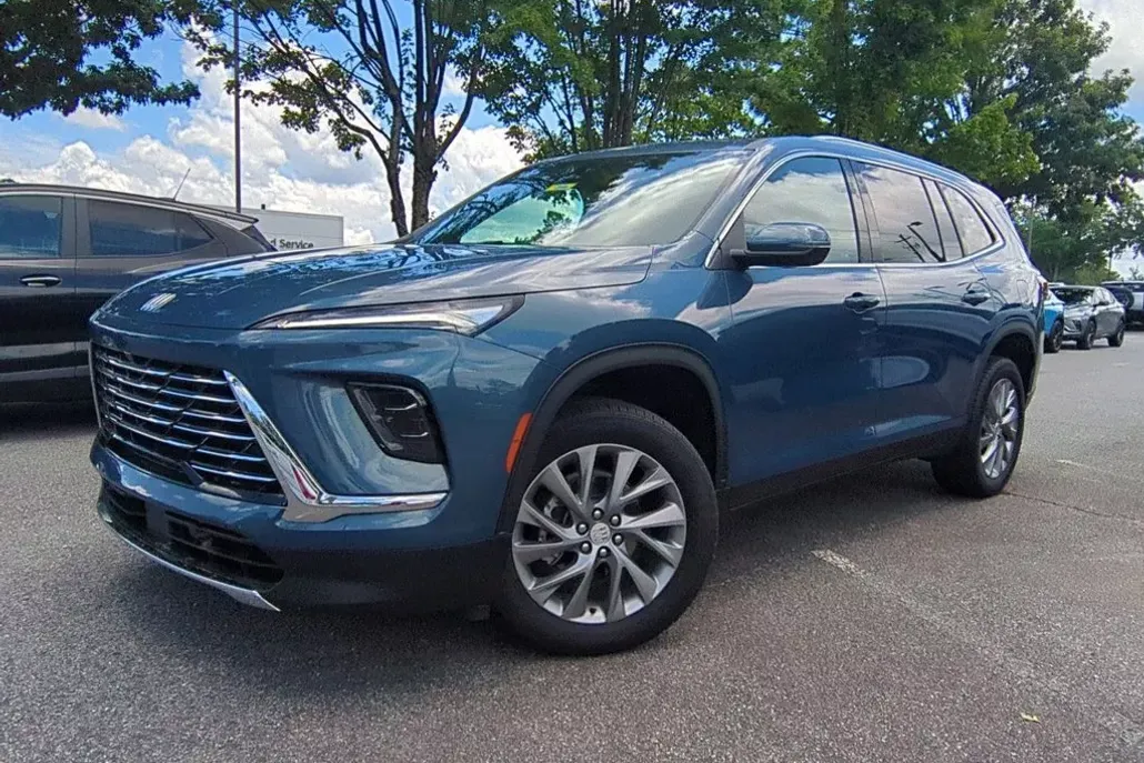 2025 Buick Enclave Preferred Sport photo 1