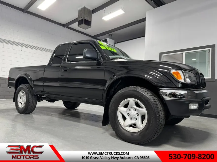 2001 Toyota Tacoma XtraCab V6 4x4 photo 1