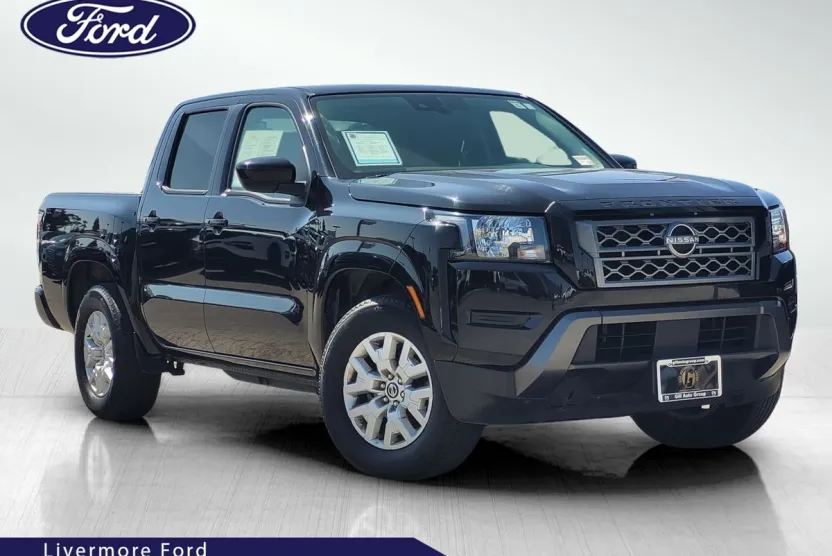 2023 Nissan Frontier SV photo 1