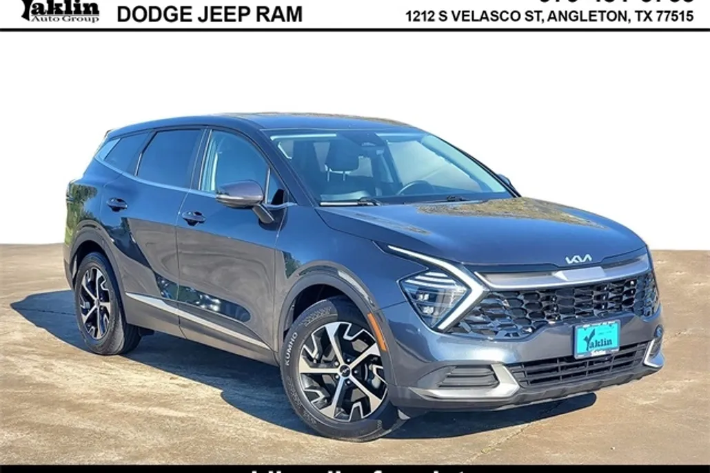 2025 Kia Sportage EX photo 1