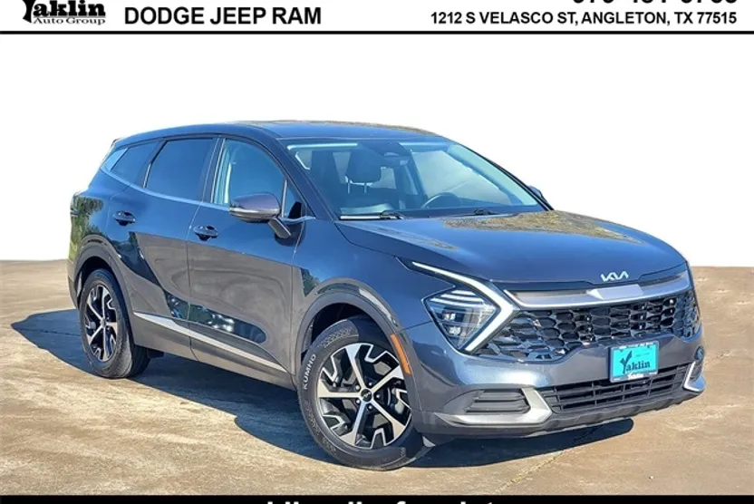 2025 Kia Sportage EX photo 1