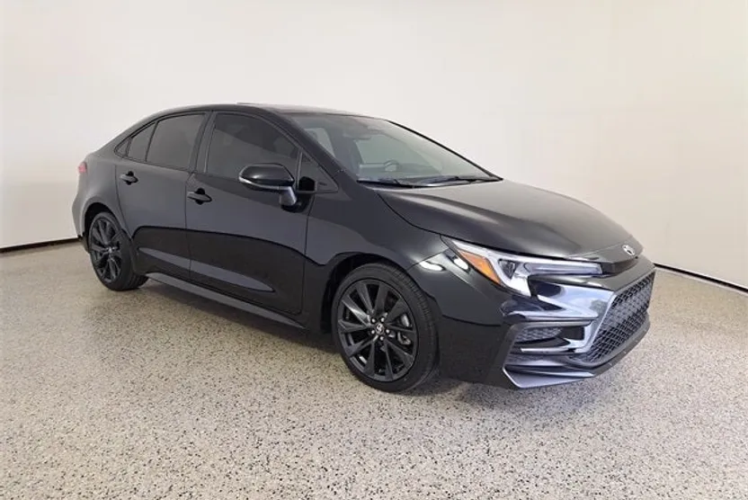 2024 Toyota Corolla SE Premium photo 1