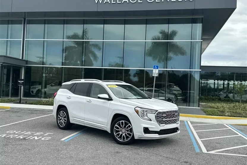 2024 Gmc Terrain Denali photo 1
