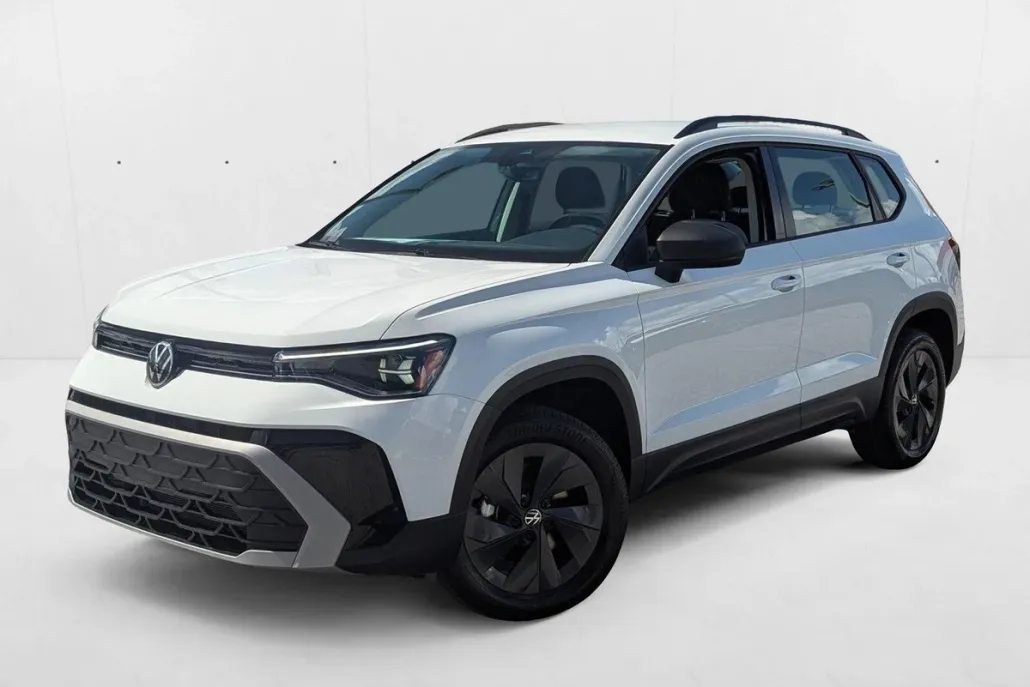 2025 Volkswagen Taos S photo 1