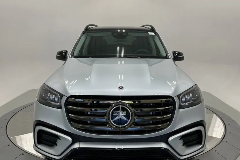 2026 Mercedes Benz GLS 450 4MATIC photo 1