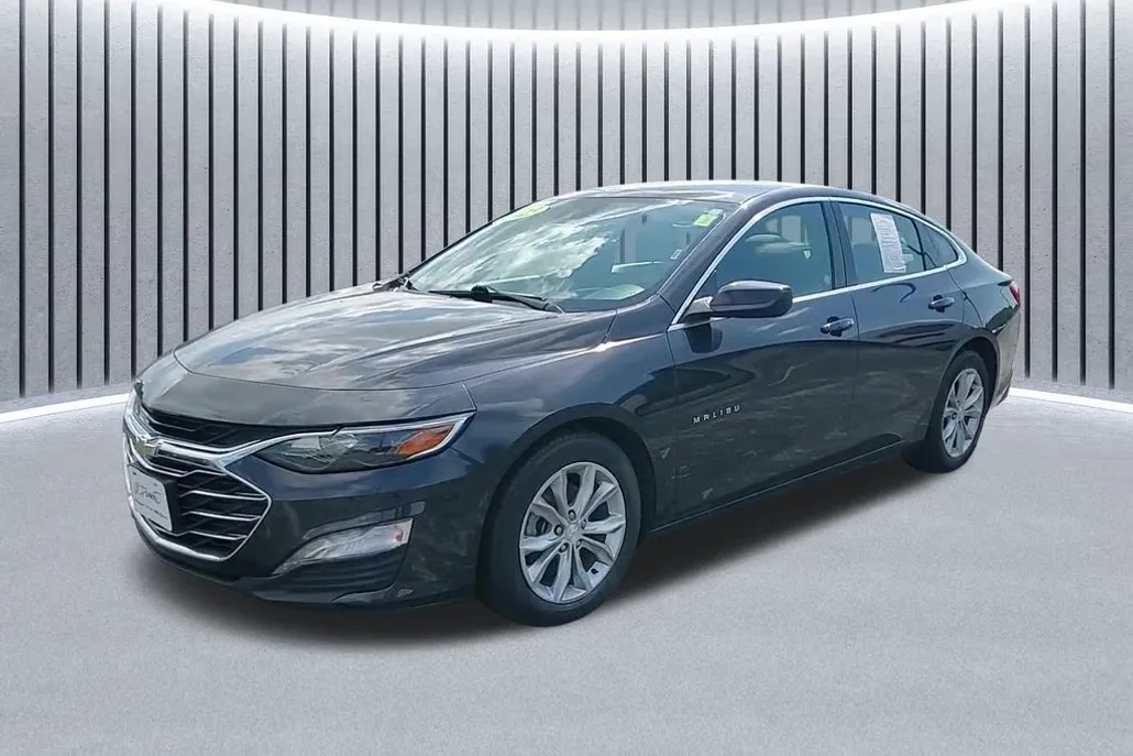 2023 Chevrolet Malibu 1LT photo 1