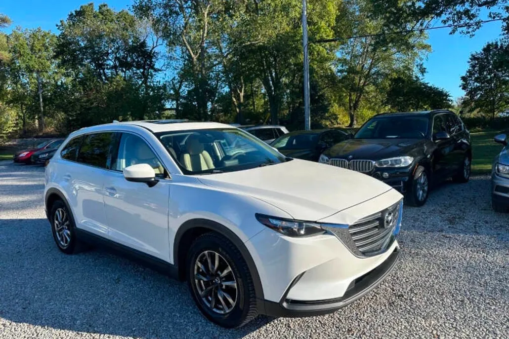 2016 Mazda CX-9 Touring photo 1