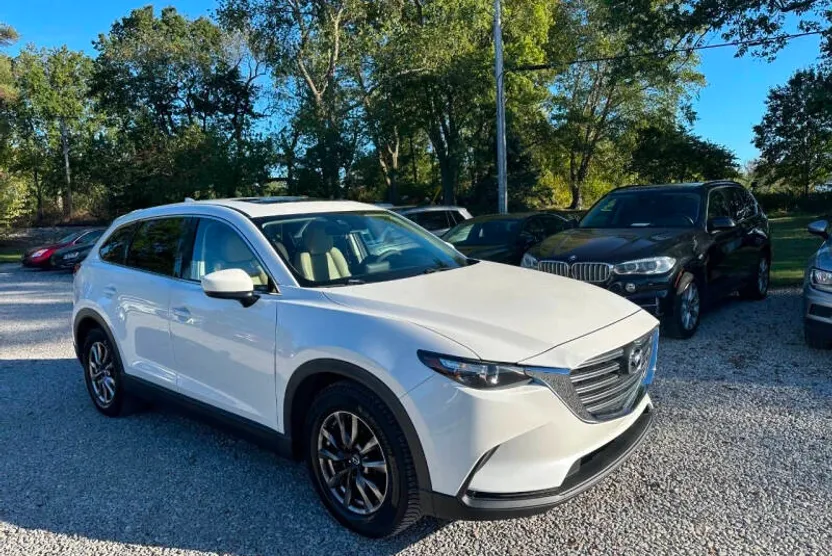 2016 Mazda CX-9 Touring photo 1