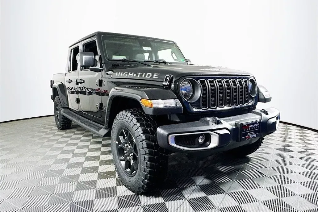 2025 Jeep Gladiator Sport photo 1