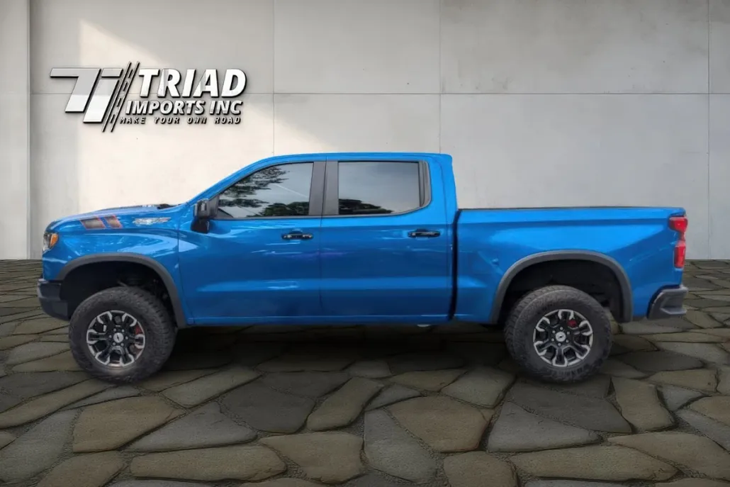 2022 Chevrolet Silverado 1500 ZR2 photo 1