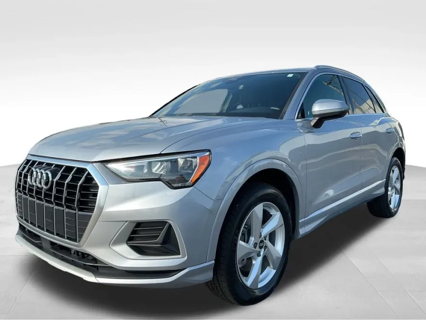 2021 Audi Q3 40 TFSI Premium photo 1