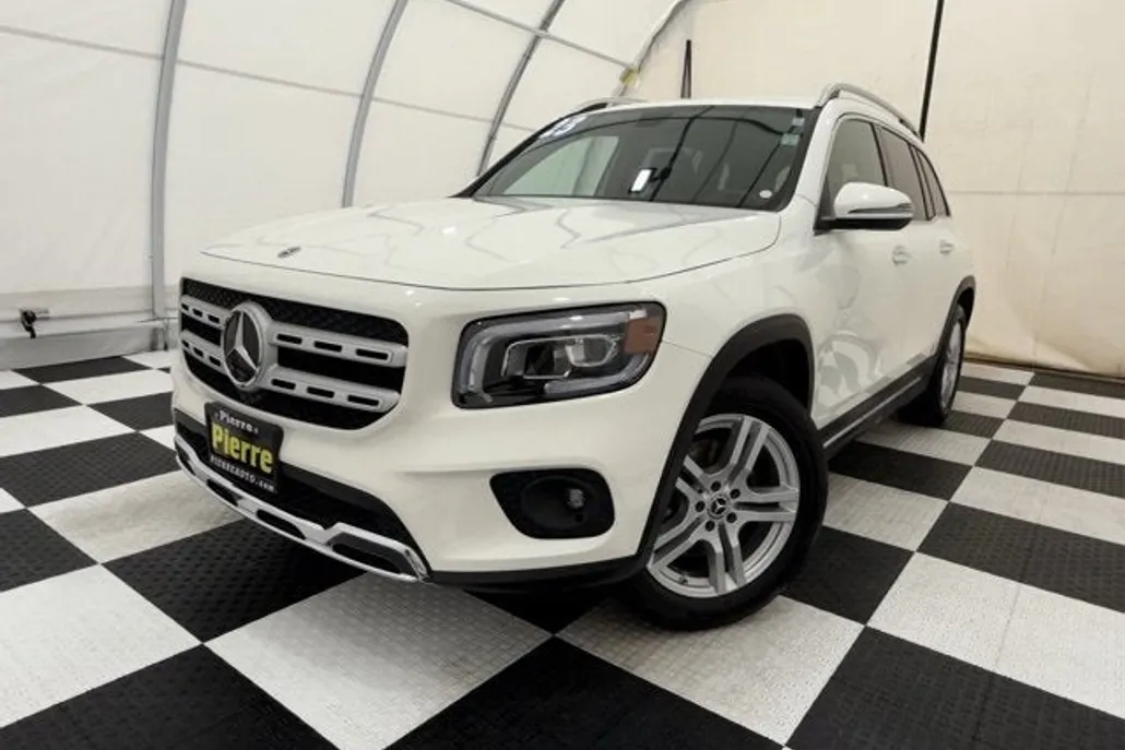2023 Mercedes Benz GLB 250 4MATIC photo 1