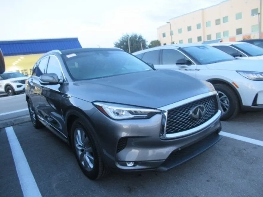 2019 Infiniti QX50 Essential photo 1