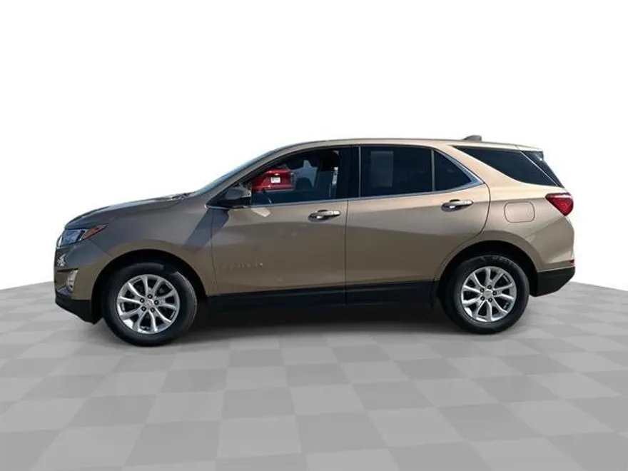 2018 Chevrolet Equinox LT photo 1