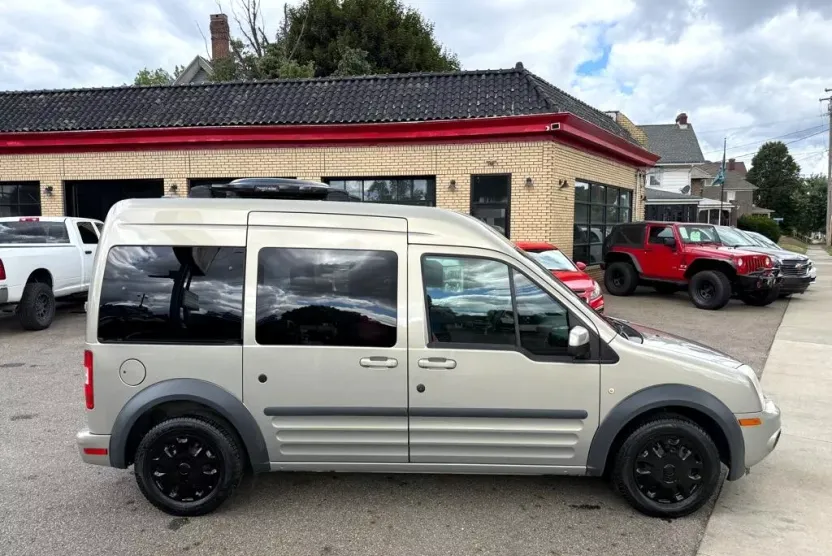 2013 Ford Transit Connect XLT Wagon photo 1