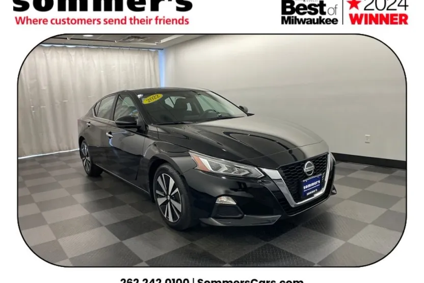 2022 Nissan Altima 2.5 SV photo 1