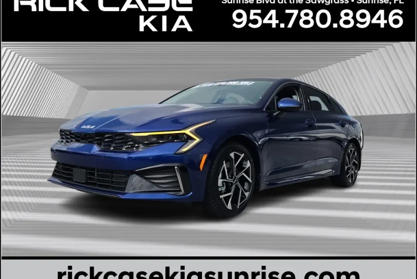2025 Kia K5 EX photo 1