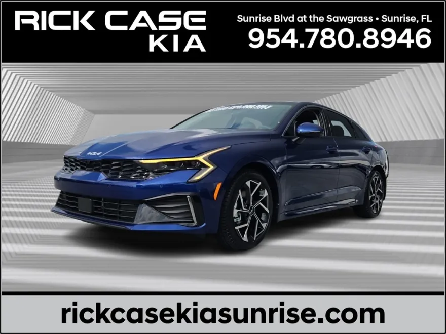 2025 Kia K5 EX photo 1