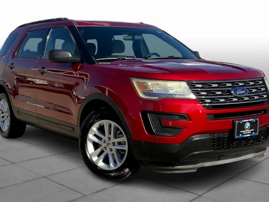 2017 Ford Explorer Base photo 1