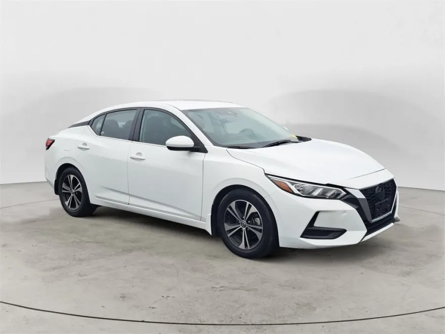 2022 Nissan Sentra SV photo 1