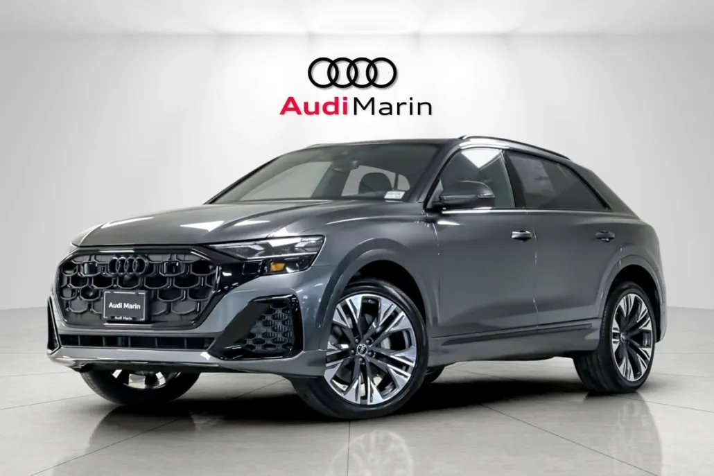 2025 Audi Q8 55 Premium Plus photo 1