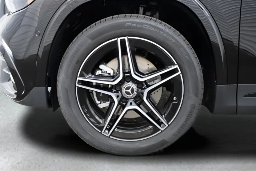 2025 Mercedes Benz GLA 250 photo 1