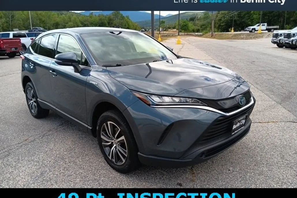 2021 Toyota Venza LE photo 1