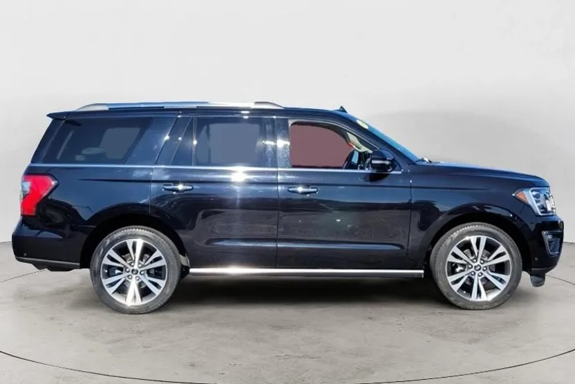 2021 Ford Expedition Limited photo 1