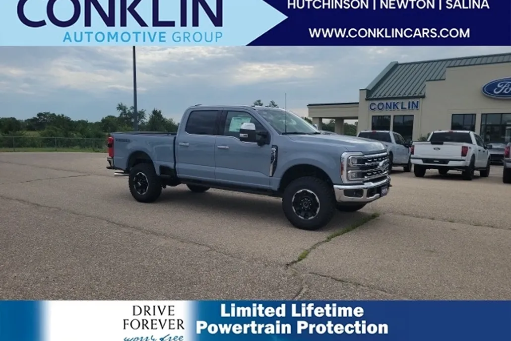 2025 Ford F-250 photo 1