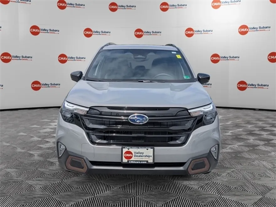 2025 Subaru Forester Sport photo 1