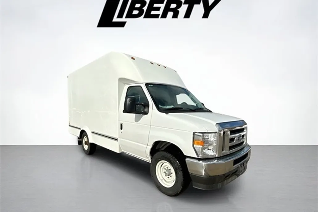 2025 Ford E-350 Base photo 1